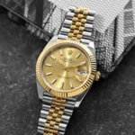 Rolex Datejust for Men - 126333, Gold Dial - Image 5