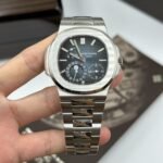 Patek Philippe Nautilus-Men with Blue Dial 5712/1A-001 . - Image 7