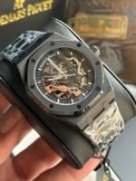 Audemars Piguet Royal Oak Watch for Men - All Black - Image 4