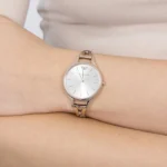 ⁦ساعة امبوريو ارماني للسيدات AR11055 - مينا باللون النحاسي⁩ - الصورة ⁦9⁩
