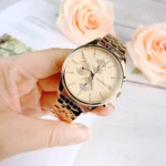 ⁦ساعة تومي هيلفيغر للنساء 1782120، مينا نحاسية⁩ - الصورة ⁦4⁩