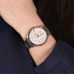 ⁦ساعة تومي هيلفيغر للنساء 1782259، مينا نحاسية⁩ - الصورة ⁦6⁩