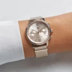 ⁦ساعة تومي هيلفيغر للنساء 1782303، مينا نحاسية⁩ - الصورة ⁦5⁩