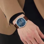 ⁦ساعة هوجو بوس سكاي ماستر كرونوغراف للرجال 1513940 - مينا باللون الأزرق⁩ - الصورة ⁦4⁩