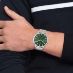 ⁦ساعة تومي هيلفيغر رجالي 1710499 "رايدر" (Ryder)، ميناء أخضرأنيق.⁩ - الصورة ⁦8⁩